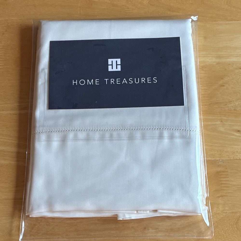 Home Treasures Athens Solid Ivory Solid Pair Standard Pillowcases 20x26"